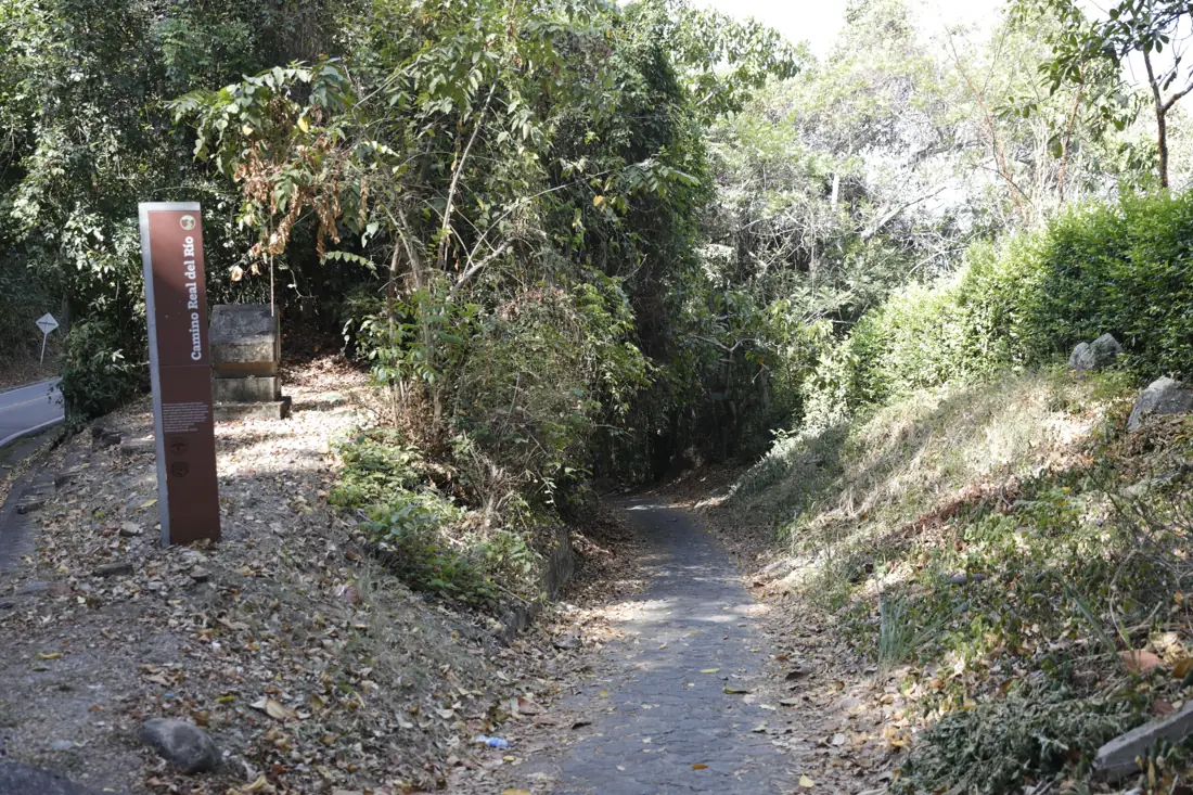 Camino al Río, foto 2 de 4