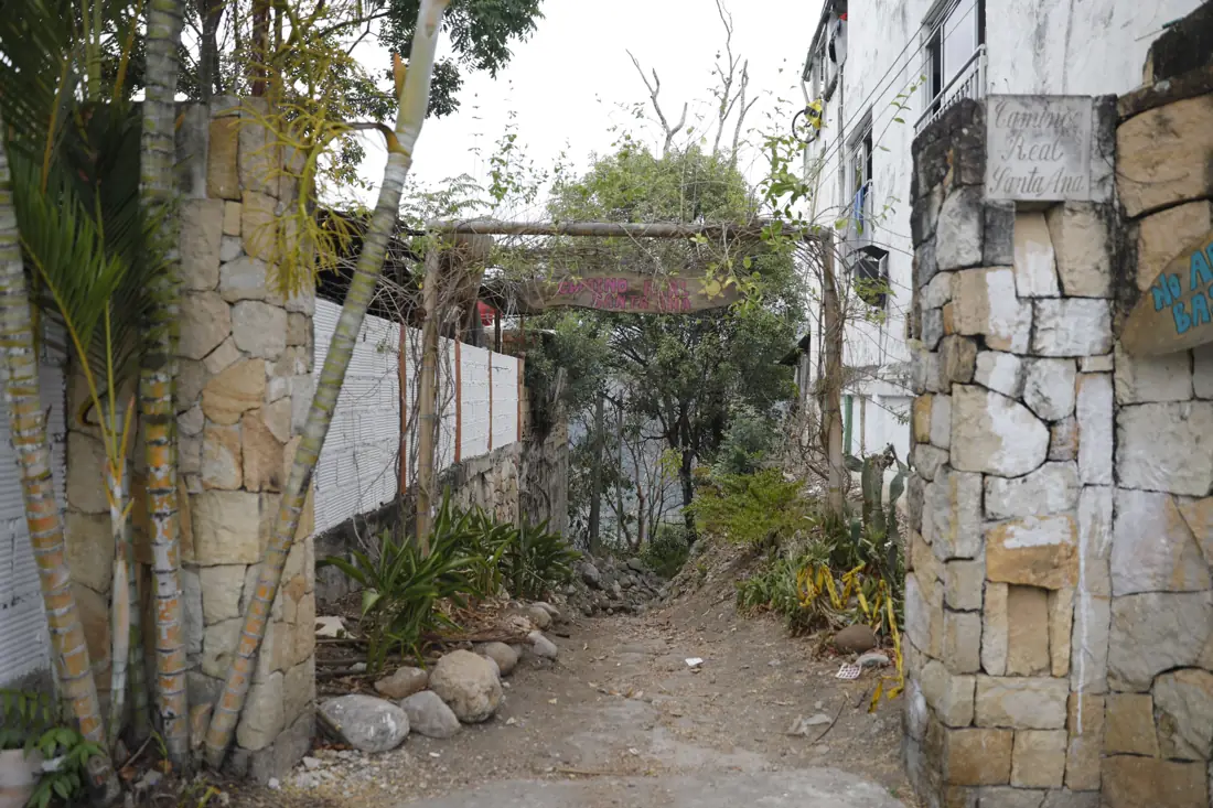 Camino Real Santa Ana, foto 1 de 2