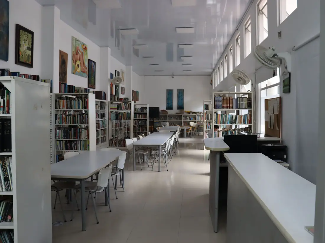 Biblioteca Municipal Hernando Santos Castillo, foto 2 de 4