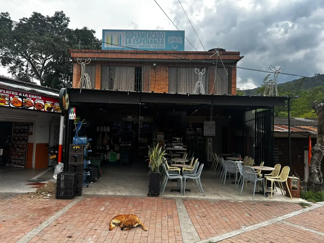 Supermercado y Variedades La Esperanza, foto 1 de 5