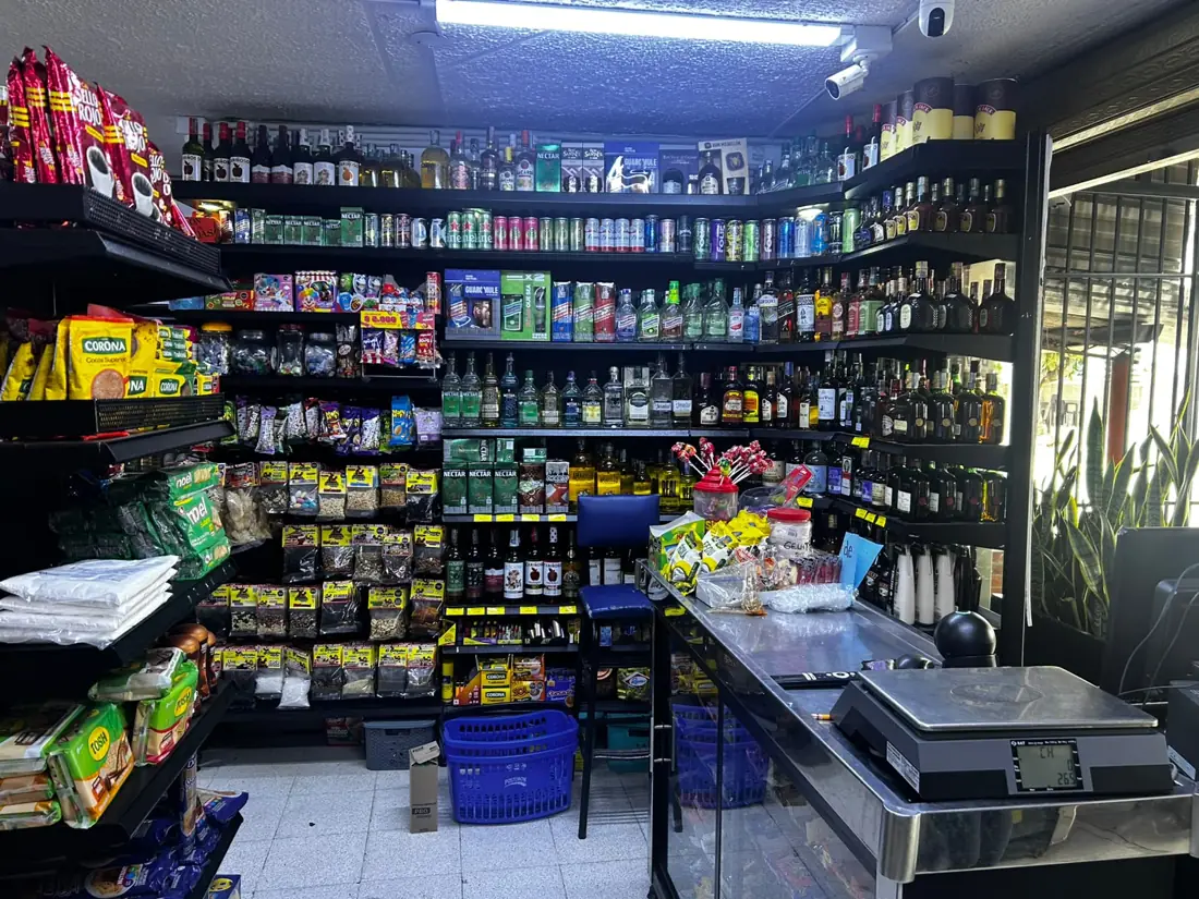 Supermercado y Variedades La Esperanza, foto 2 de 5