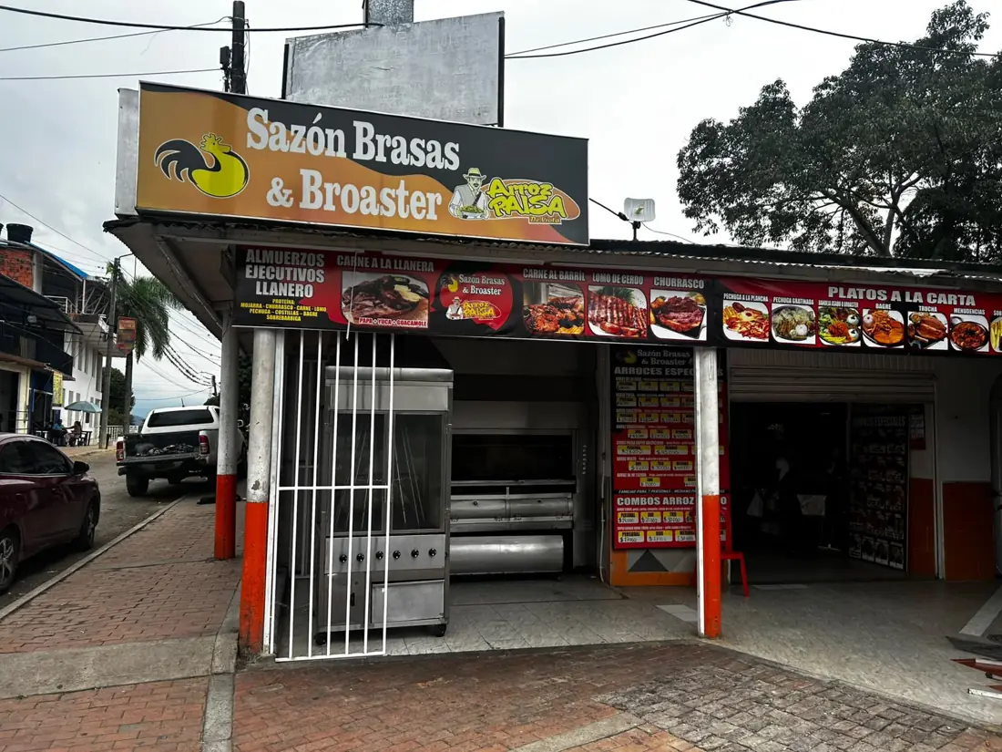Sazón Brasas & Broaster, foto 4 de 4