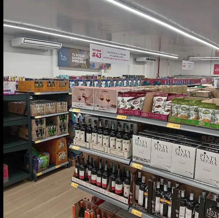 Tiendas D1, foto 2 de 2