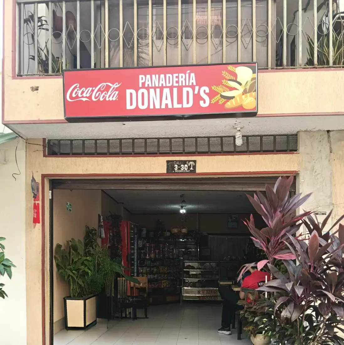 Panadería Donal´s, foto 1 de 4
